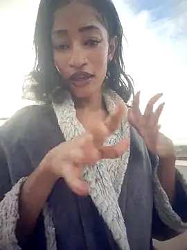 GoddessVee online show from April 2026 04:28:01 AM