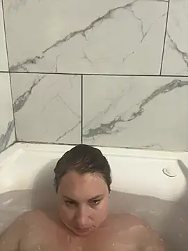 Snapshot of MilfyMrsRobinson chatting on February 2026 09:02:02 PM MilfyMrsRobinson online show from February 2026 09:02:02 PM