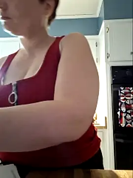 Snapshot of MilfyMrsRobinson chatting on February 2026 12:37:02 AM MilfyMrsRobinson online show from February 2026 12:37:02 AM