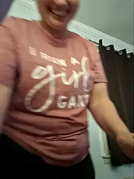 Snapshot of MilfyMrsRobinson chatting on February 2026 01:02:02 AM MilfyMrsRobinson online show from February 2026 01:02:02 AM