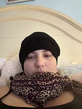 Snapshot of MilfyMrsRobinson chatting on March 2026 07:53:02 PM MilfyMrsRobinson online show from March 2026 07:53:02 PM