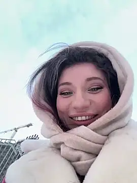 MooonReal online show from January 2025 03:20:01 AM