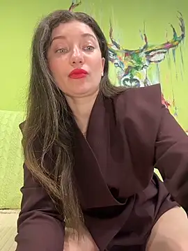 Snapshot of MooonReal chatting on February 2026 03:21:01 AM MooonReal online show from February 2026 03:21:01 AM