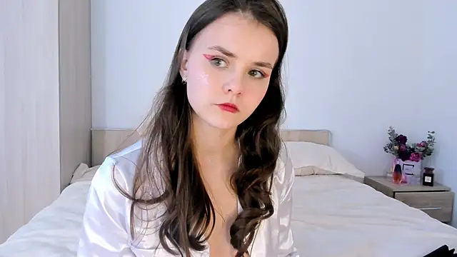 evelinal ove online show from March 2025 11:17:01 AM