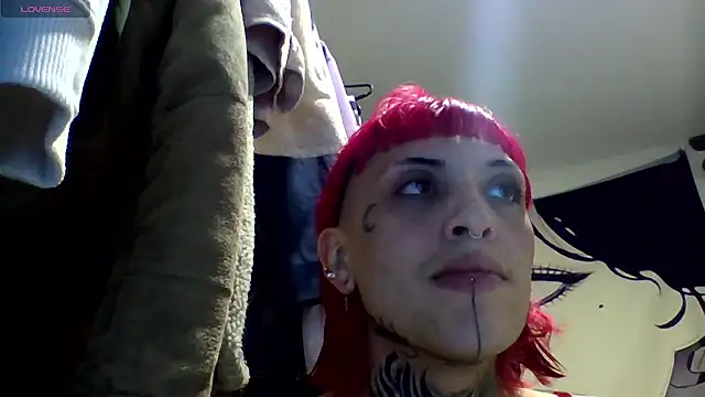 Snapshot of charlotbelucci_ chatting on July 2026 11:41:02 PM charlotbelucci online show from July 2026 11:41:02 PM