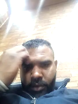 Snapshot of ListedLoin chatting on January 2025 06:52:01 PM ListedLoin online show from January 2025 06:52:01 PM