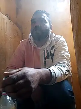 Snapshot of ListedLoin chatting on January 2025 09:02:01 AM ListedLoin online show from January 2025 09:02:01 AM