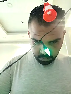 Snapshot of ListedLoin chatting on February 2025 01:21:02 PM ListedLoin online show from February 2025 01:21:02 PM