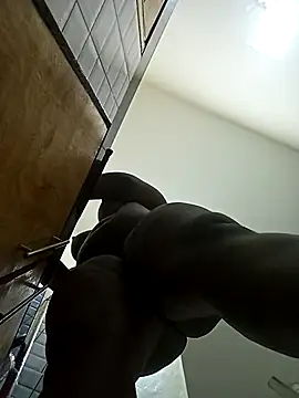 Snapshot of sweet-ass- chatting on September 2025 07:21:01 AM sweet-ass- online show from September 2025 07:21:01 AM