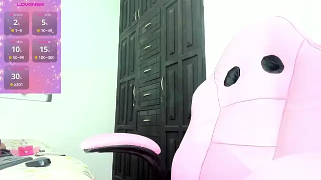 dulce kim online show from January 2025 06:46:01 PM