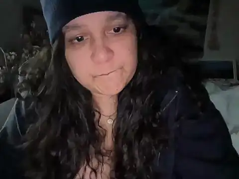 MelanieFawker online show from October 2025 02:05:01 PM