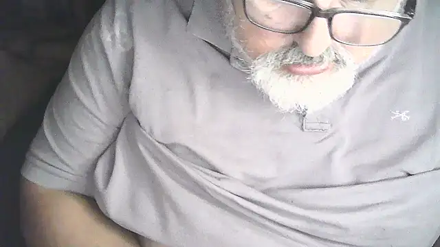 Snapshot of cashot58 chatting on April 2026 01:09:02 PM cashot58 online show from April 2026 01:09:02 PM
