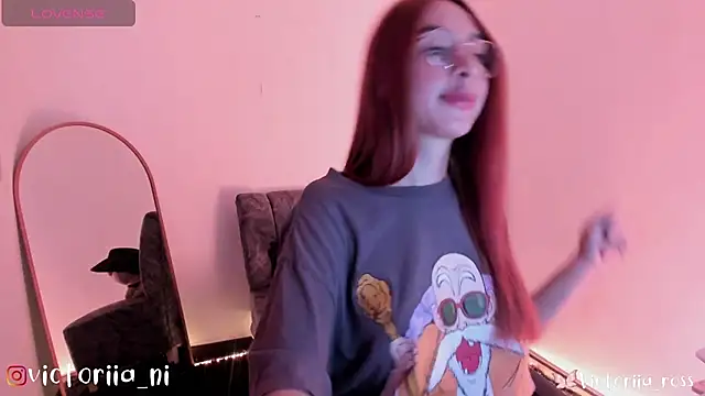 Victoria-ross online show from December 2024 08:28:02 PM