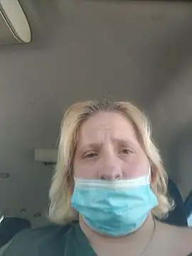 Snapshot of Icedcoffee2024 chatting on November 2025 07:36:02 PM Icedcoffee2024 online show from November 2025 07:36:02 PM