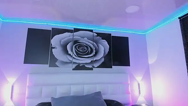 sofi bakerr online show from November 2025 11:40:02 AM