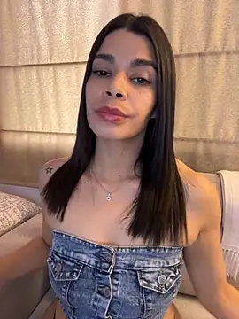 DaryRos online show from November 2025 10:19:01 PM