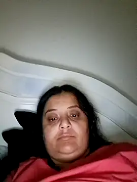 sarahhh1987 online show from November 2025 06:30:01 PM