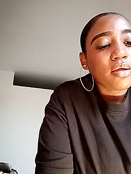 Snapshot of Perlasexyu1 chatting on September 2025 01:56:01 PM Perlasexyu1 online show from September 2025 01:56:01 PM