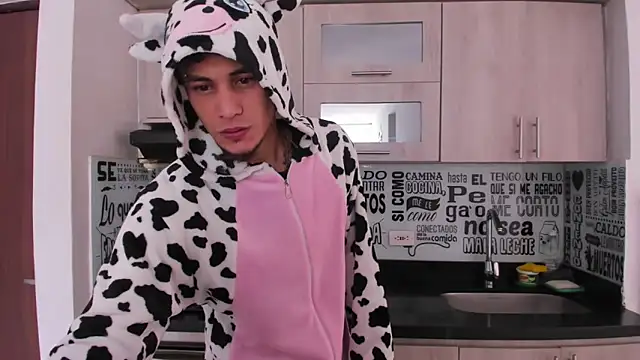 guy master online show from December 2024 04:21:01 PM