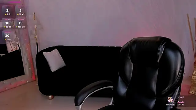 Snapshot of HannaConnor_ chatting on May 2026 08:06:01 PM HannaConnor online show from May 2026 08:06:01 PM