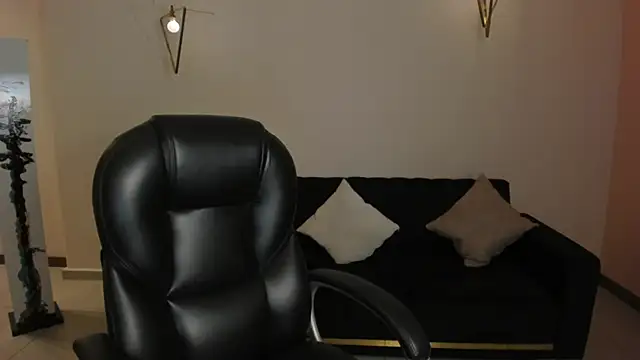 AliceHarper  online show from April 2026 10:18:01 PM