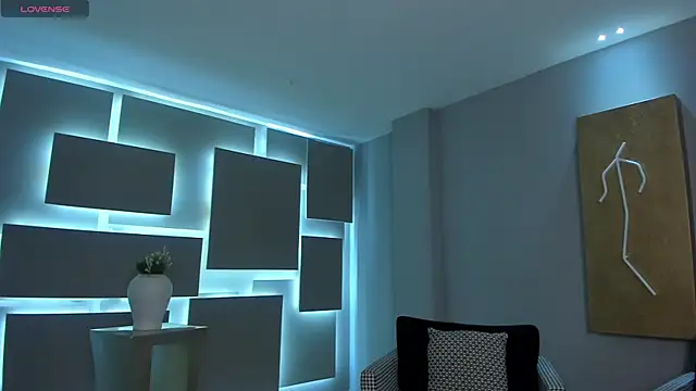 AliceHarper  online show from April 2026 07:06:02 PM