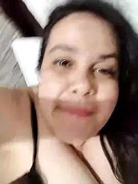 lunanataly online show from February 2025 04:31:01 AM