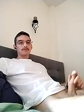 Germanboy9509 online show from April 2026 05:44:02 PM