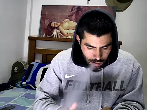 Snapshot of hideonbush051 chatting on October 2025 09:46:02 PM hideonbush051 online show from October 2025 09:46:02 PM