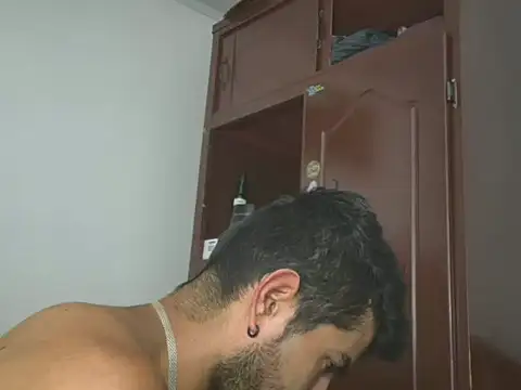 hideonbush051 online show from March 2026 12:45:01 PM