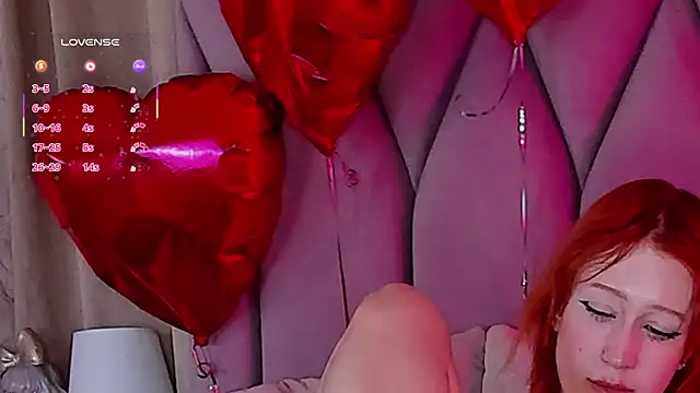 Snapshot of Eva_Cramer chatting on February 2025 10:48:01 PM Eva Cramer online show from February 2025 10:48:01 PM