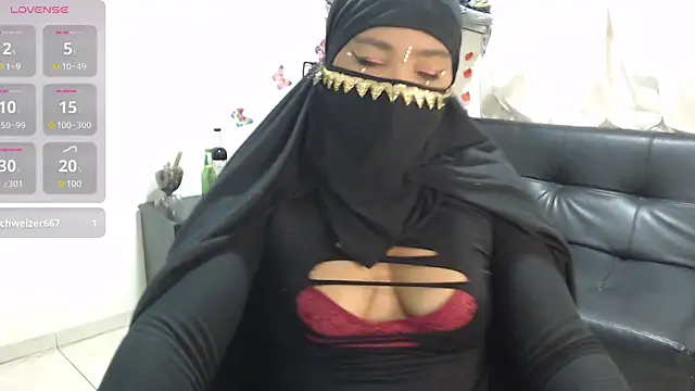 Snapshot of Aaliyah_brown chatting on January 2025 08:51:02 AM Aaliyah brown online show from January 2025 08:51:02 AM