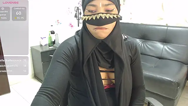 Snapshot of Aaliyah_brown chatting on January 2025 11:13:01 AM Aaliyah brown online show from January 2025 11:13:01 AM