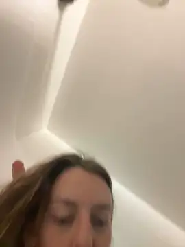 Snapshot of jungleangel chatting on February 2025 05:59:01 PM jungleangel online show from February 2025 05:59:01 PM