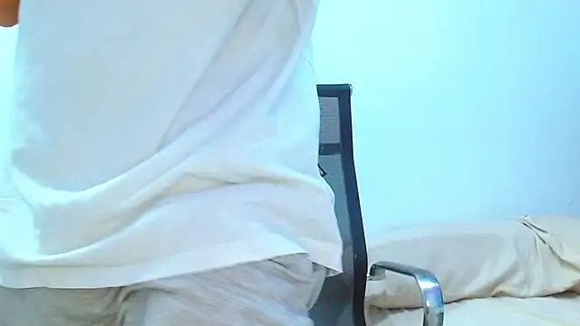 jhony-sex online show from March 2025 02:04:02 AM