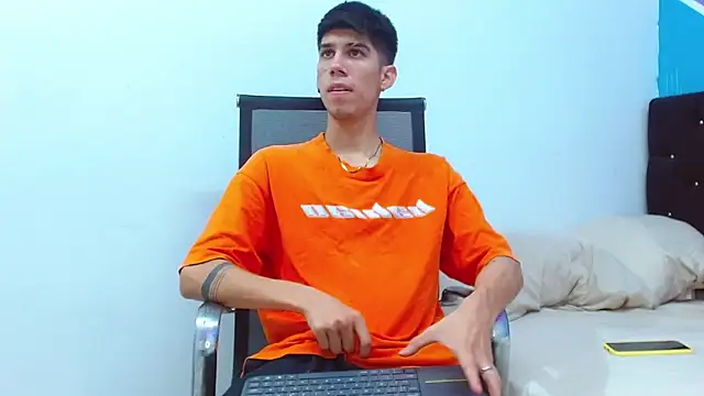 jhony-sex online show from March 2025 02:48:01 AM