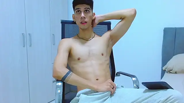 jhony-sex online show from October 2025 03:42:01 AM