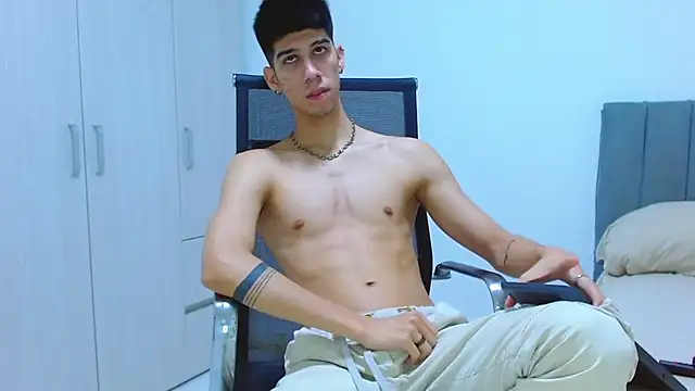 jhony-sex online show from October 2025 07:30:02 AM