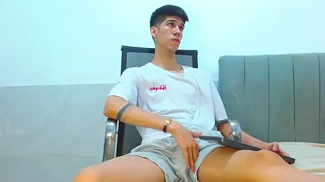 Snapshot of jhony-sex chatting on June 2026 10:15:01 AM jhony-sex online show from June 2026 10:15:01 AM