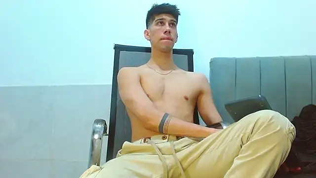 Snapshot of jhony-sex chatting on July 2026 07:40:01 AM jhony-sex online show from July 2026 07:40:01 AM
