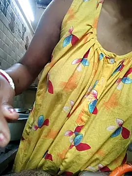 Snapshot of Bengoli--bhabhi chatting on February 2025 01:38:01 AM Bengoli--bhabhi online show from February 2025 01:38:01 AM