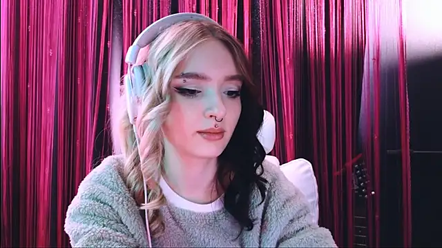 Snapshot of Avi_Nile chatting on March 2025 05:49:02 AM Avi Nile online show from March 2025 05:49:02 AM