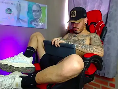 smoker445 online show from March 2025 07:02:01 PM