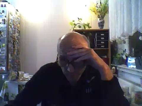 Snapshot of tino66 chatting on October 2025 09:31:01 PM tino66 online show from October 2025 09:31:01 PM