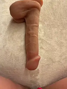 Leanaa Jolly online show from April 2026 06:46:01 PM