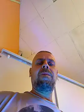 Huncutkuki online show from November 2025 05:36:02 PM