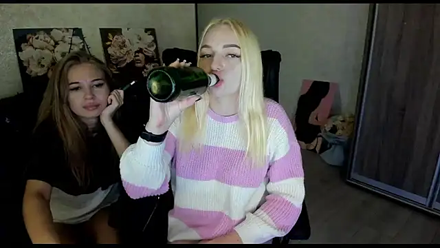 Stella  Cox online show from October 2025 11:09:02 PM