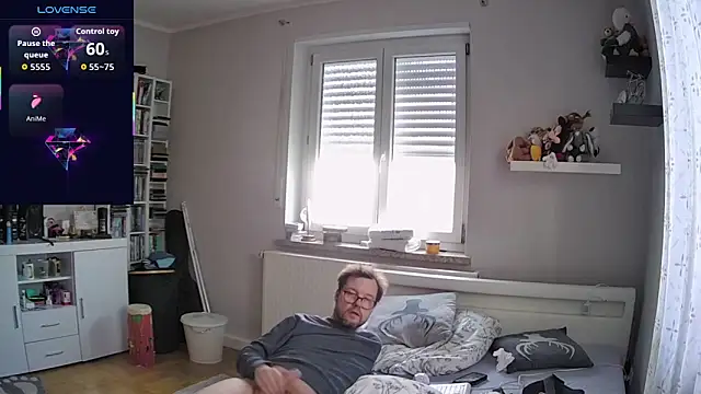 larsgessner30 online show from March 2026 03:27:01 PM