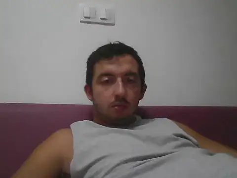 laynufff online show from September 2025 05:47:02 PM