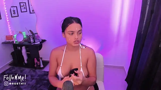 rossth1 online show from February 2025 07:36:01 PM